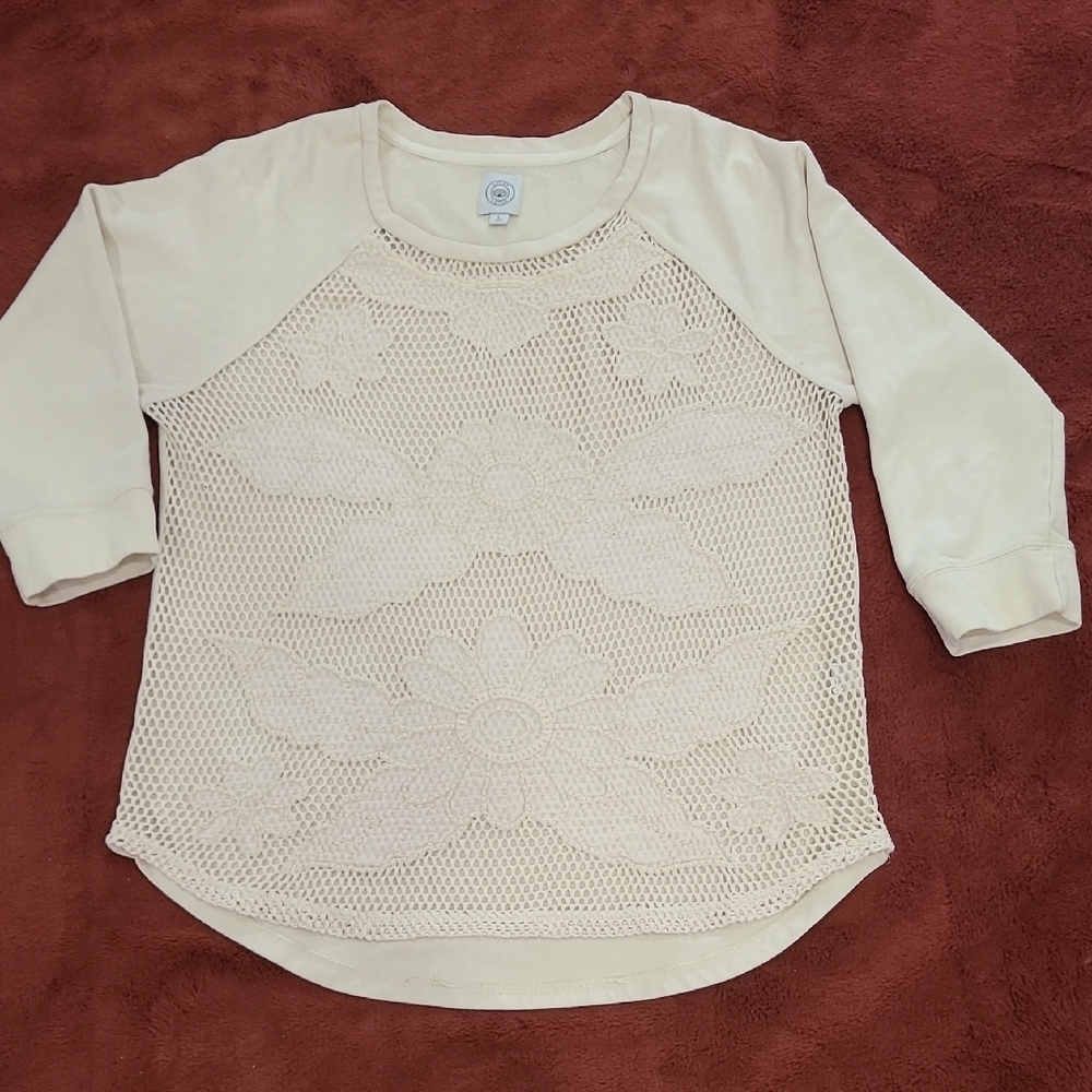 LUCKY LOTUS Cream Long Sleeve Tee with Rounded Neckline and Shirttail Hem